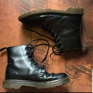 Dr Martens Luana Boots